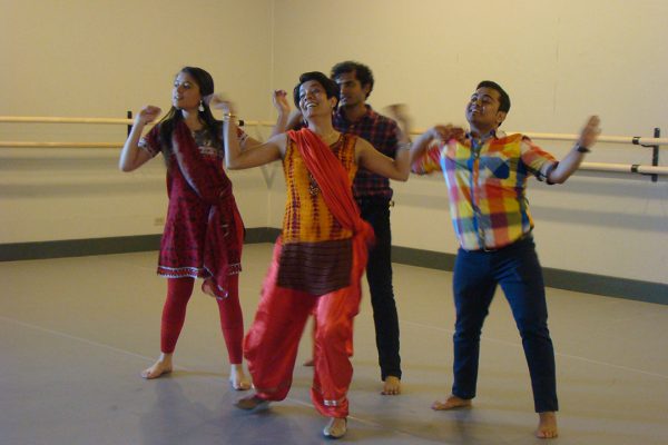 Bollywood Jig performing at the Symposium on Embodiment, Gesture and Dance - Photo by Leila Qashu web