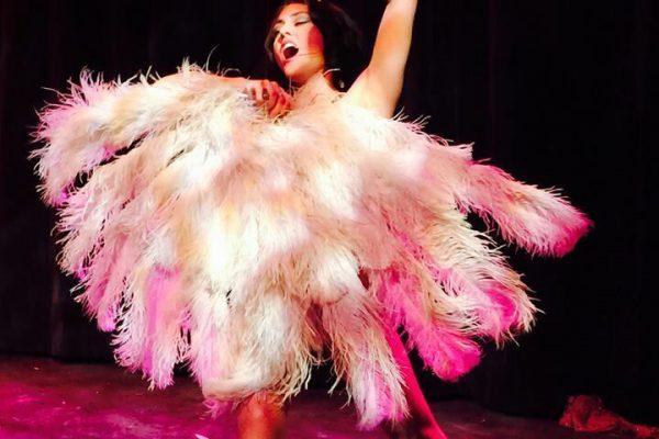 Bella Canto : Photo courtesy of Toronto Burlesque Festival