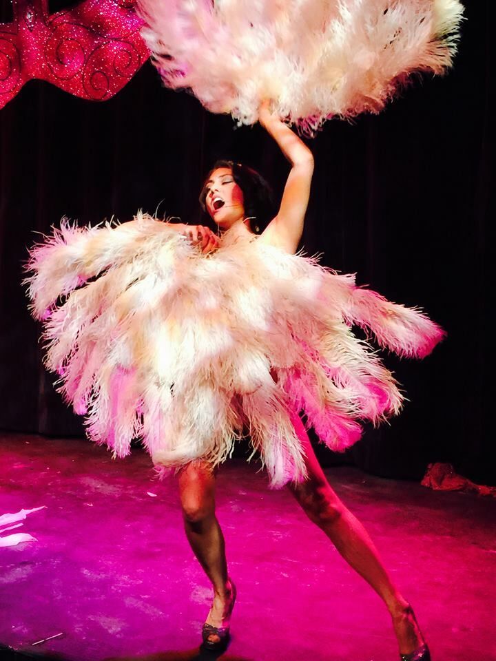 Bella Canto : Photo courtesy of Toronto Burlesque Festival